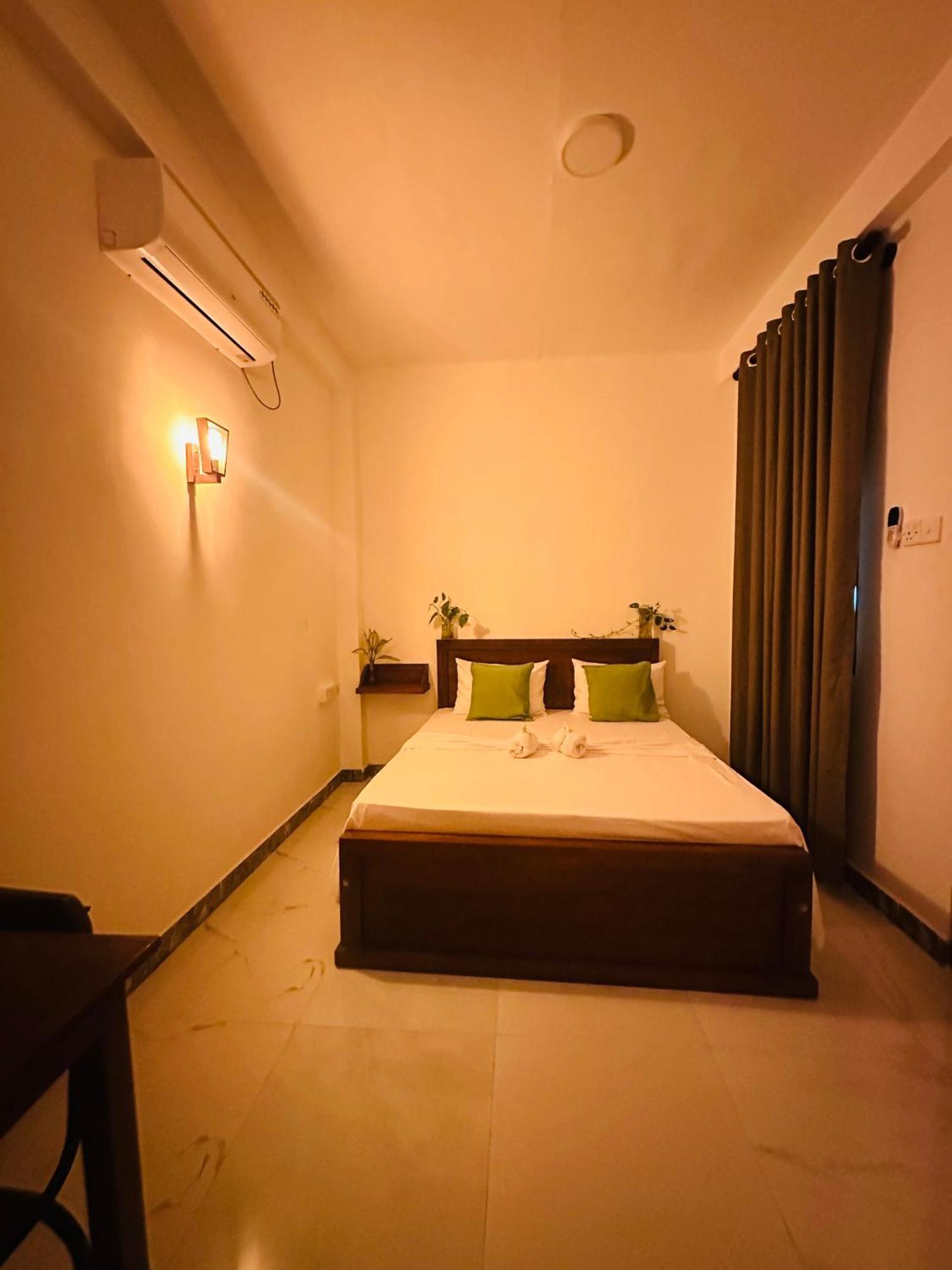 Jaya Villa - Near Airport Negombo Exteriör bild