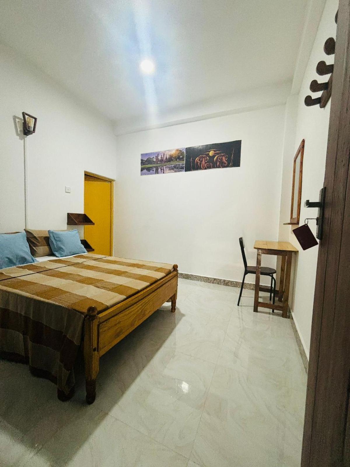 Jaya Villa - Near Airport Negombo Exteriör bild